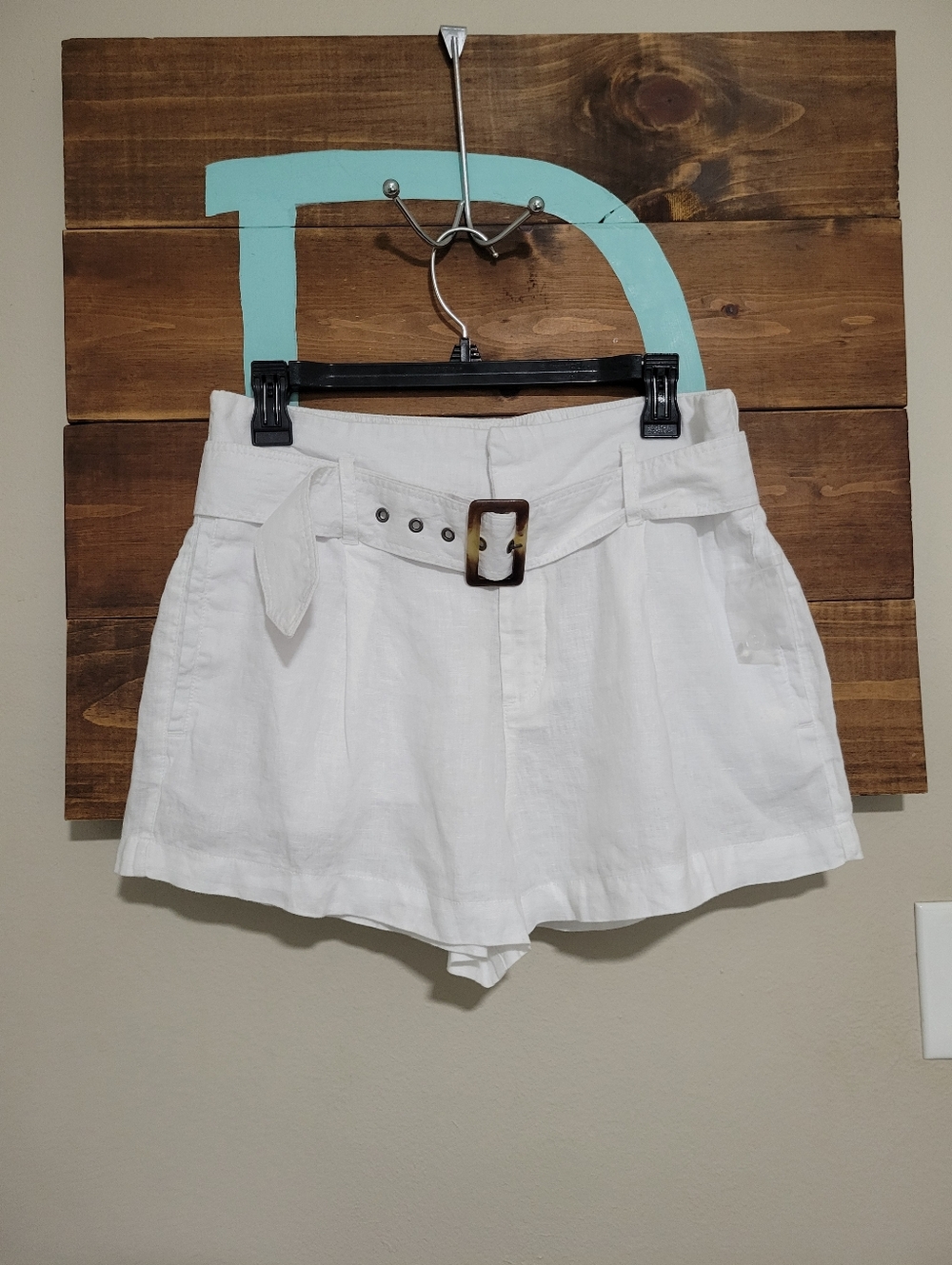 Christian Siriano White High-Waist Lightweight Linen Shorts with Belt Medium